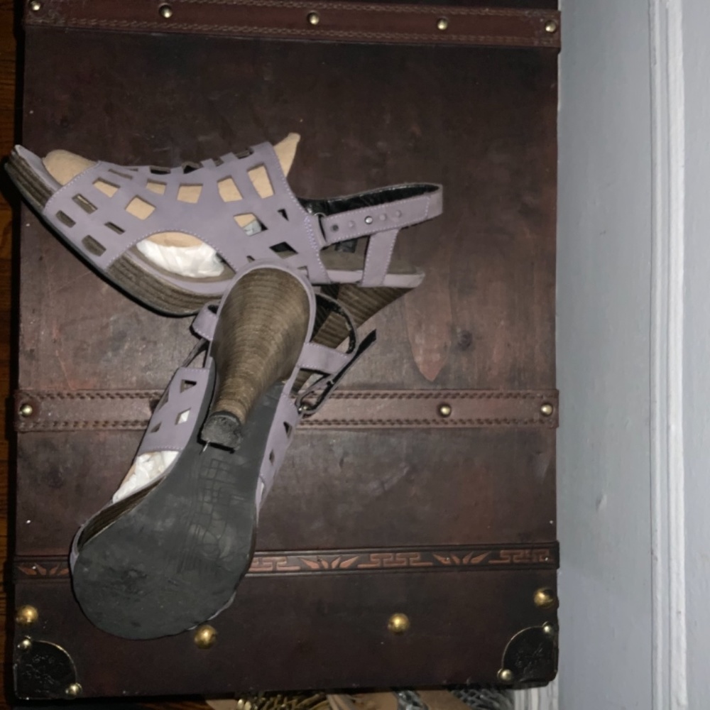 Platform sandal - Picture 3 of 4